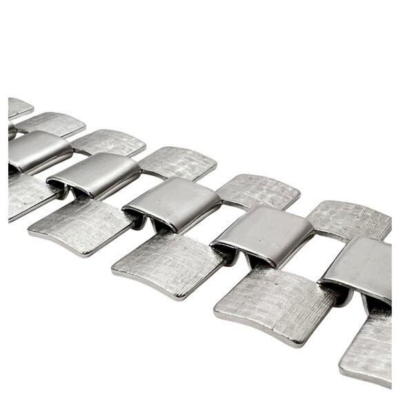 Sarah Coventry Four Seasons Bracelet Brushed And Shiny Silver Tone Textured Link - Picture 5 of 9